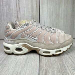 Nike Air Max Plus LX TN Pink Velvet Particle Athletic Sneaker Shoe Womens Size 7